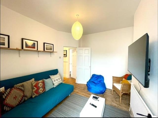 *Family Home In Mumbles. Close To The Beach* Buitenkant foto