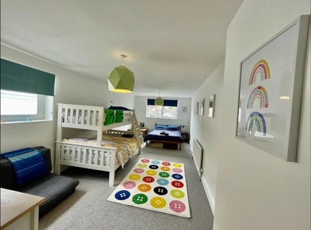 *Family Home In Mumbles. Close To The Beach* Buitenkant foto
